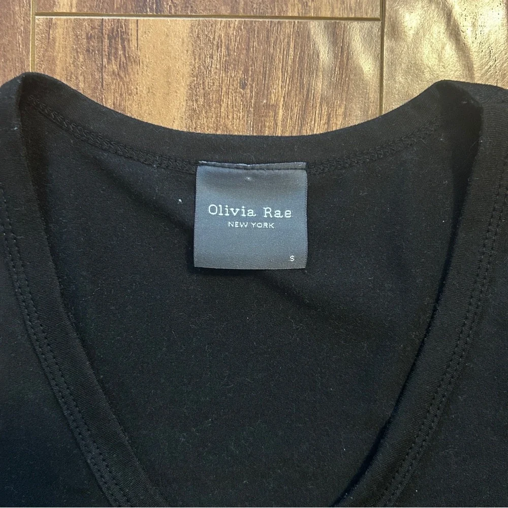 3black tops Olivia Rae vneck tshirt H&M sparklyglitter longsleeve Bluenotes tank - Picture 2 of 15